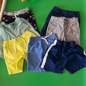 Old Navy/Crazy 8 Boys Bundle of Shorts Sz 5T